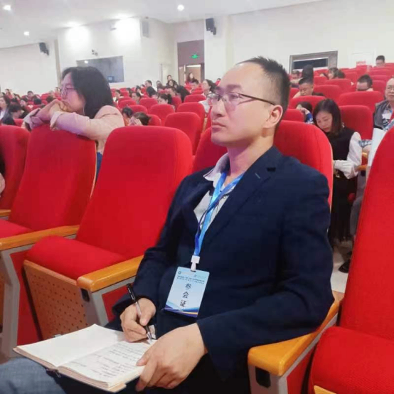 《对标学习引领学校，提升教师学科素养》23.png