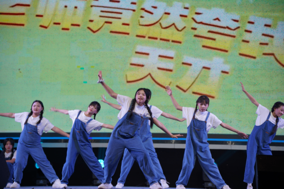 2025文艺汇演推送1542.png