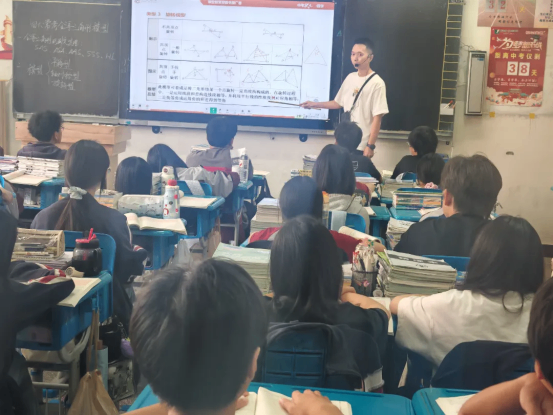 党建引领树标杆 头雁深耕促提质（3.0版）1137.png