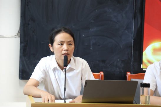 “秉承先辈志,奋进教育路”遂宁市第四中学校召开2025年秋季开学全体教职工大会242.png