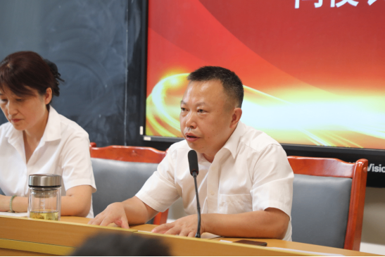“秉承先辈志,奋进教育路”遂宁市第四中学校召开2025年秋季开学全体教职工大会244.png