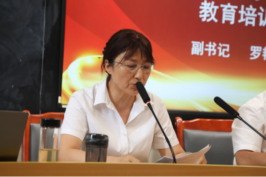 “秉承先辈志,奋进教育路”遂宁市第四中学校召开2025年秋季开学全体教职工大会243.png