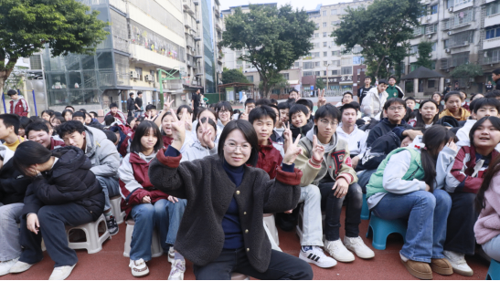 滨江育人故事--杨凤(定稿)14.png