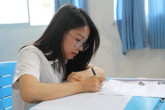 滨江育人故事--杨凤(定稿)19.png